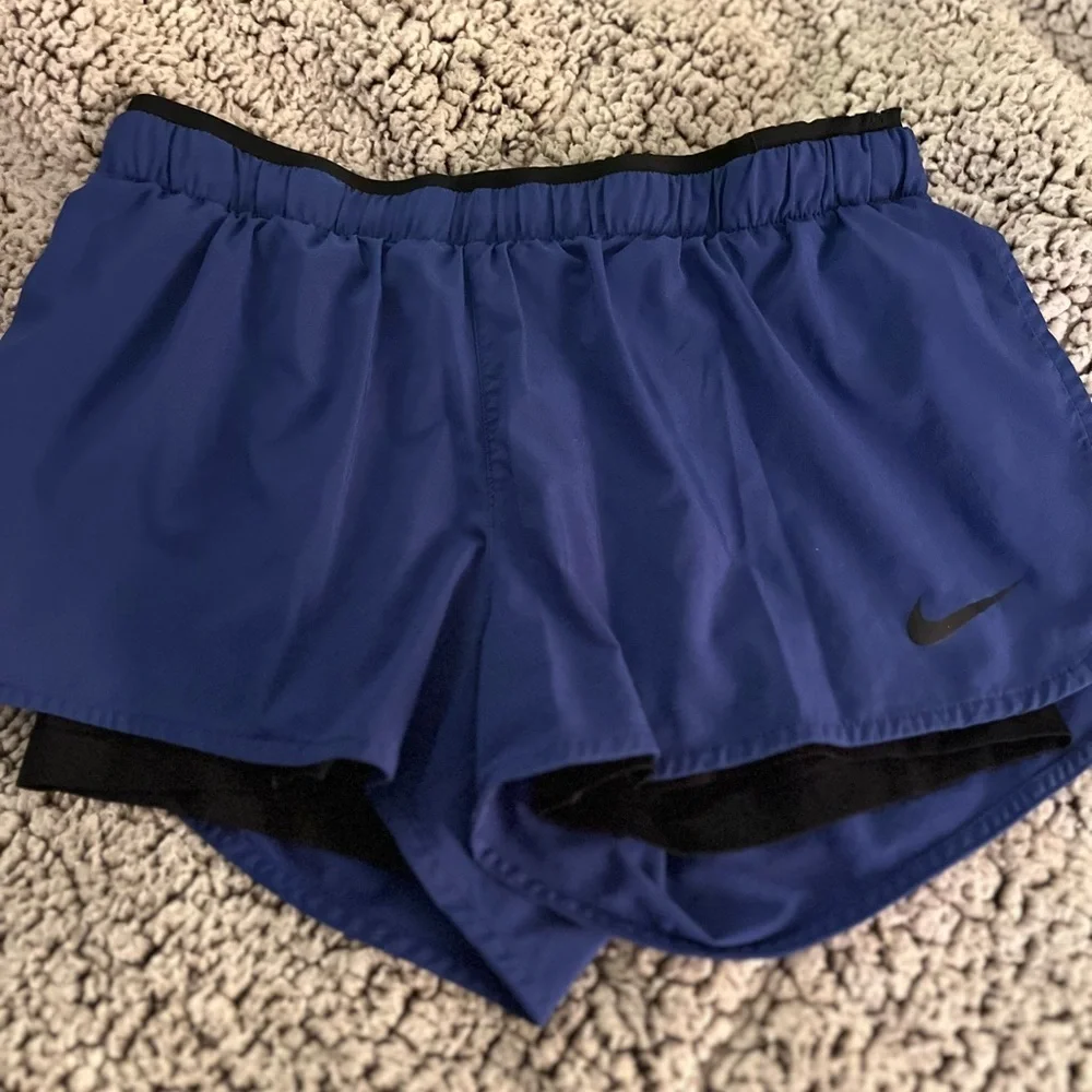 Nike Women's Blue Running Shorts women’s medium - Picture 1 of 5